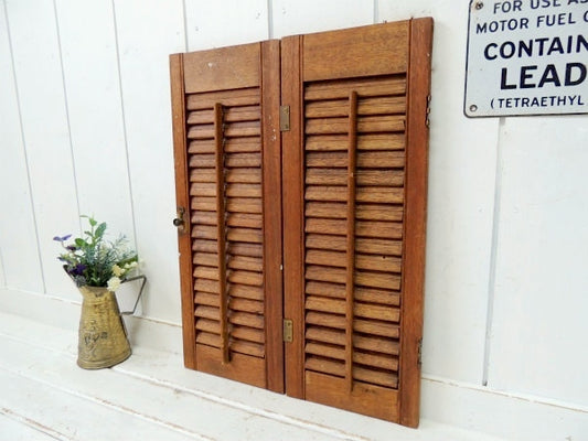 木製・白いペンキ付き・アンティーク・ウッドシャッター・ルーバー・ヴォレー・建具 USA