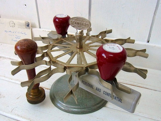 【STANDARD】スチール製・回転式・アンティーク・スタンプホルダー USA