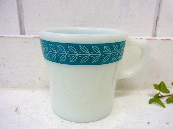 PYREX】パイレックス・ローレル柄・マグカップ/ブルー – First Trip