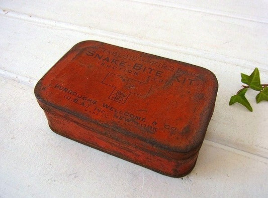 【SNAKE-BITE KIT】ブリキ缶・アンティーク・ファーストエイド・救急箱・ティン缶 USA