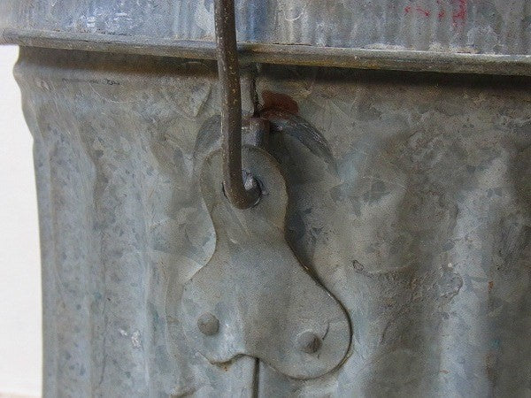 蓋付き・ブリキ製・ヴィンテージ・ダストボックス/ごみ箱/トラッシュカン USA