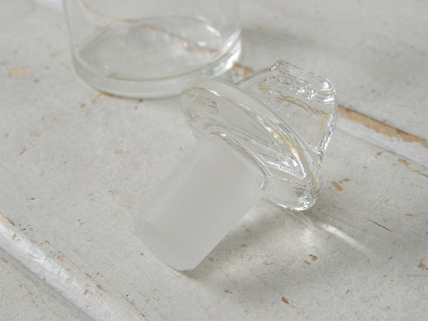 PYREX パイレックス　① アンティーク　ガラス瓶　ガラスボトル　USA 透明　硝子　エンボス 保存容器