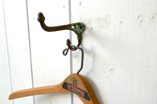 USA アンティーク ② ウォールフック アイアン 鉄 ペイント 壁掛け フック シャビー 建材
