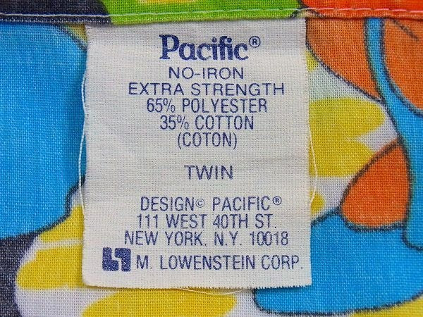 【ミッキー&フレンズ】ディズニー・レインボー柄・ヴィンテージ・ユーズドシーツ(フラット) USA