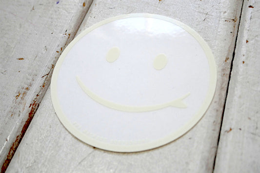 ロブマチャド サーフィン スマイル ステッカー アイボリー カリフォルニアスタイル