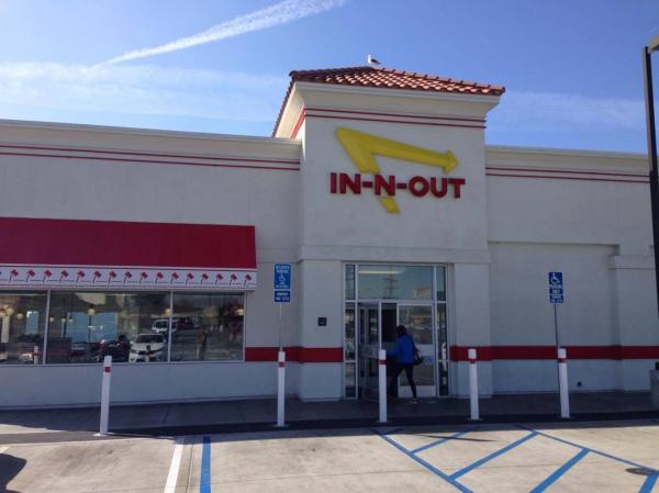 【IN-N-OUT BURGERS】USAバーガーショップ・限定・キッズ用・ステッカー・シール