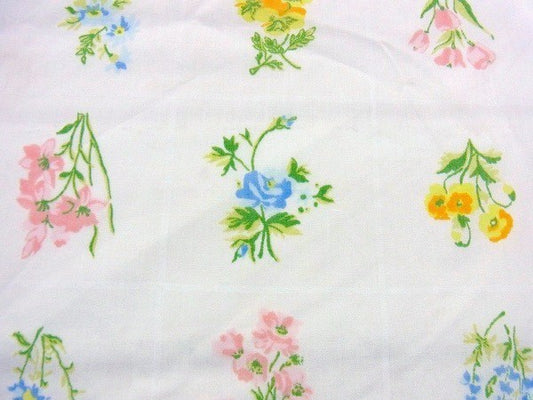 たくさんの花柄・ヴィンテージ・ユーズドシーツ(1/2) USA