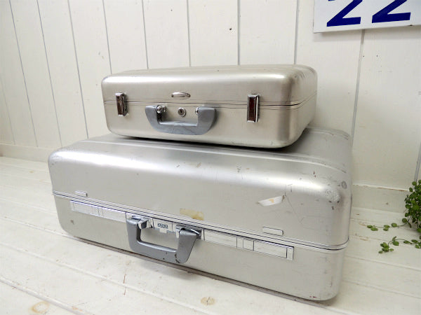 【Halliburton】ハリバートン社・アルミ製・ビンテージ・アタッシュケース/スーツケース