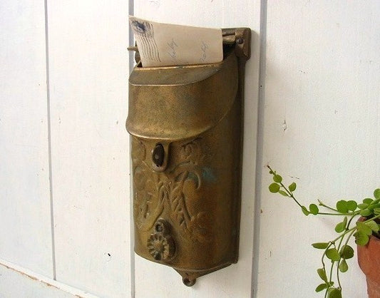 真鍮製・お洒落なデザイン・アンティーク・メールボックス・郵便受け・ポスト