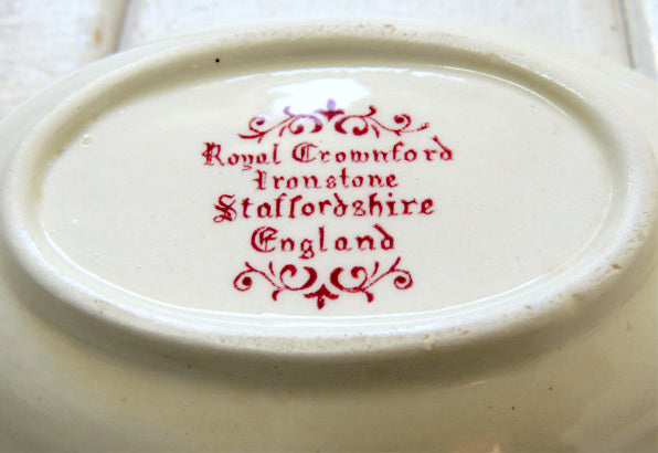 【ROYAL CROWNFORD】イギリス・陶器製・ヴィンテージ・ソープディッシュ・石鹸置き・トレイ