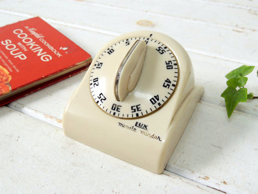 【LUX】アイボリー色・プラスティック製・60'sヴィンテージ・キッチンタイマー/タイマー USA