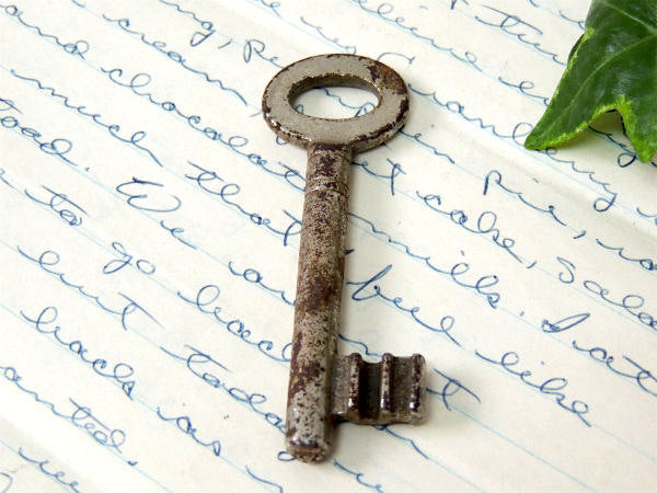 【スペイン・マドリード】蚤の市・鍵・アンティーク・古鍵・オールドキー・年代不明