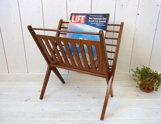 【NASCO YUGOSLAVIA】ミッドセンチュリー・木製・ヴィンテージ・マガジンラック