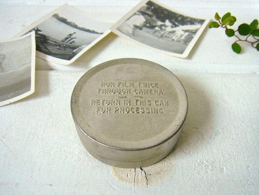 【RUN FILM TWICE THROUGH CAMERA】アルミ製・ヴィンテージ・フィルムケース