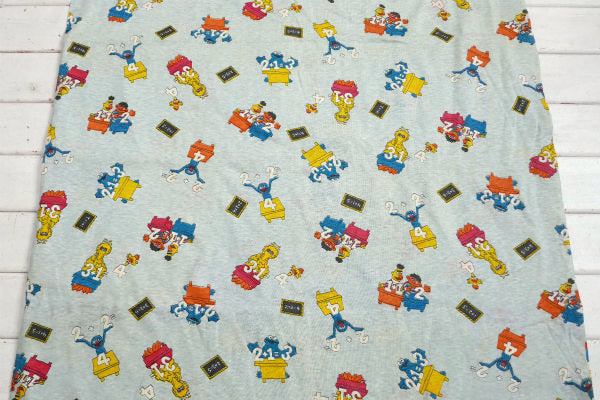 セサミストリートの仲間たち お勉強柄 水色 デッドストック ヴィンテージ ファブリック 生地 レア物
