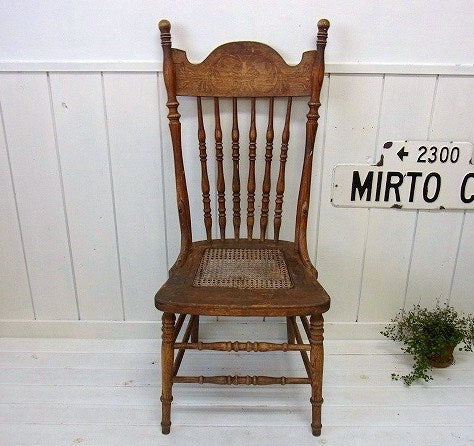 USA 彫刻模様 アンティーク ラタン 木製 椅子 チェア アーリーアメリカン イス カントリー