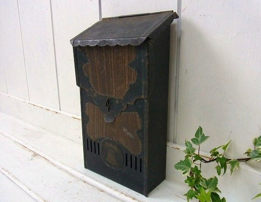 黒色のティン製・アンティーク・メールボックス/郵便受け/ポスト USA