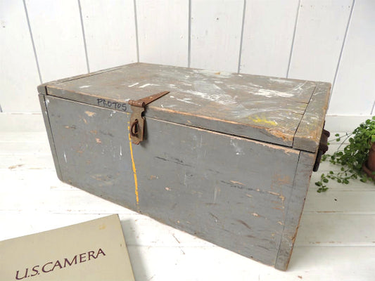 ペンキの付いたグレー色・木製・アンティーク・トランク/ウッドボックス/木箱 USA