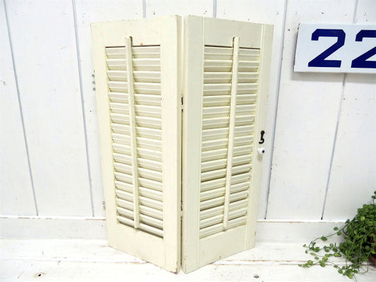 オフホワイト色・シャビーな木製・アンティーク・ルーバー/ヴォレー/シャッター/建具 USA