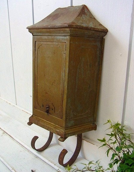 新聞受け付き・ティン製・アンティーク・メールボックス 郵便受け ポスト USA