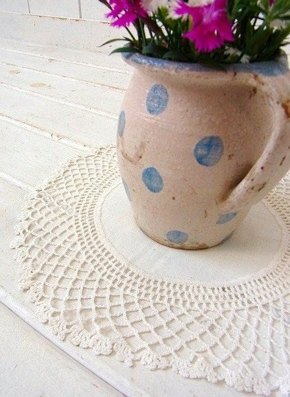 アメリカ製・デッドストック未使用のクロッシェレース・アンティーク・ドイリー/ハンドメイド