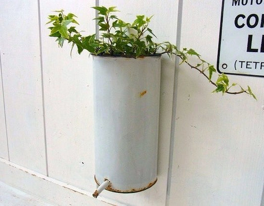 白色・ホーロー製・アンティーク・イリゲーター/ガーデニング/USA