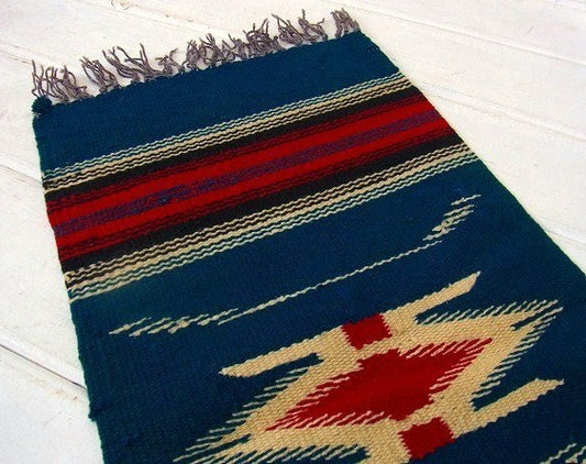 紺青色・チマヨ柄・小さなヴィンテージ・ラグ/マット/ネイティブ USA