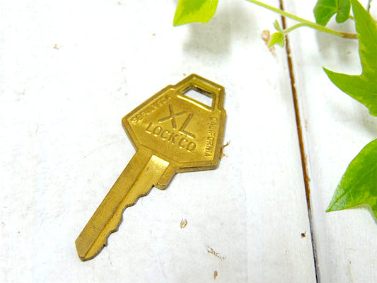 【Vintage/CALIFORNIA】XLロック・真鍮製・カギ・ビンテージ・鍵・USA