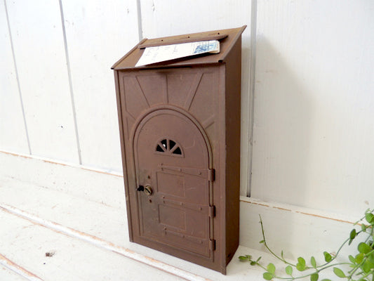【FULTON】ドア型・ブラウン色・ティン製・アンティーク・メールボックス・郵便受け・ポスト USA