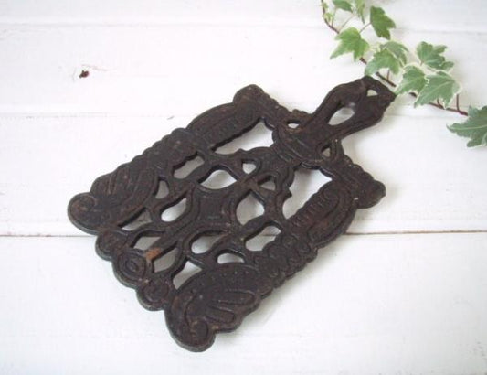 アイアン製のアンティーク・鍋しき/トリベット USA