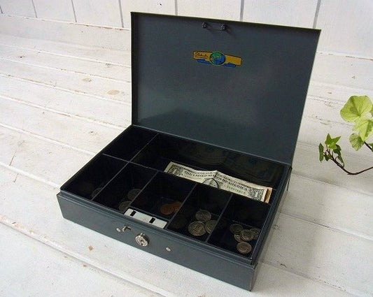 【Steelmaster】グレー色の工業系・仕切り付き・ヴィンテージ・キャッシュボックス/金庫