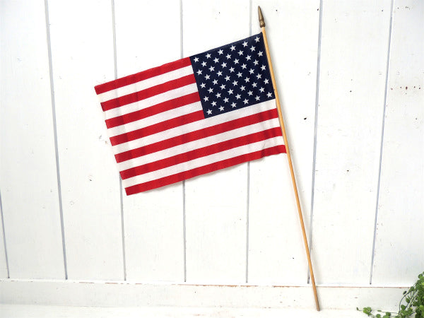 50★・星条旗・アメリカンフラッグ 木製ポール付き ヴィンテージ 旗 USA アメリカ合衆国・看板