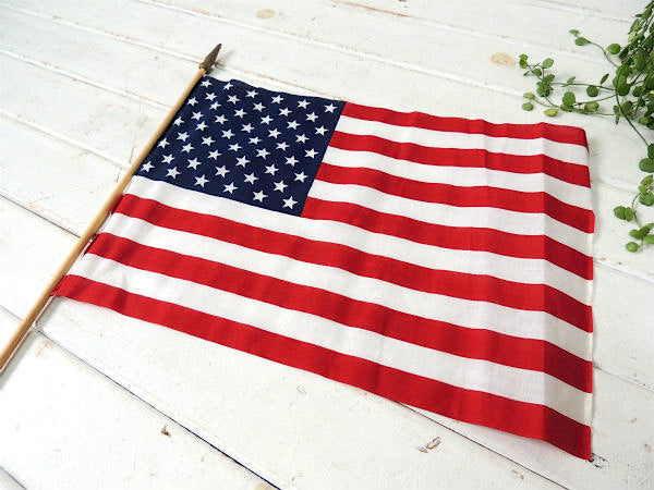 50★・星条旗・アメリカンフラッグ 木製ポール付き ヴィンテージ 旗 USA アメリカ合衆国・看板