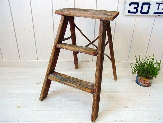 シャビーな木製・アンティーク・ステップラダー/脚立 USA