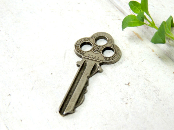 【1800's~三つ穴】YALE・PARACENTRIC・スタンフォード・鍵・アンティーク・キー