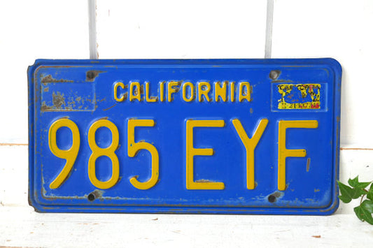 985 EYF 1969's~・青色 カリフォルニア ヴィンテージ ナンバープレート USA
