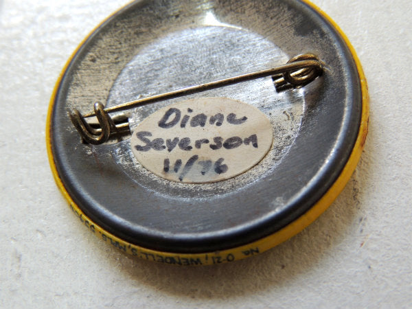 スマイル 1970s SMILING FACES WEAR BRACES ヴィンテージ・缶バッジ