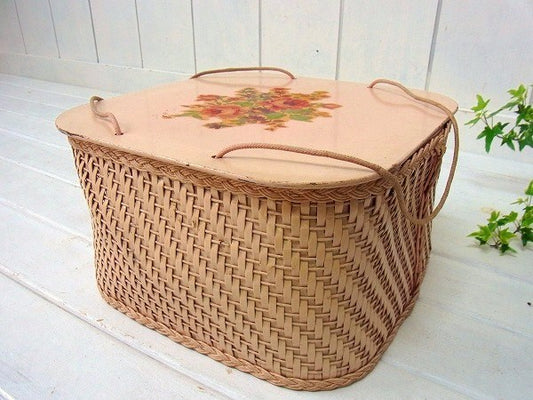 【プリンセス】ページュピンク色・スクエア型・アンティーク・ソーイングバスケット/裁縫箱 USA