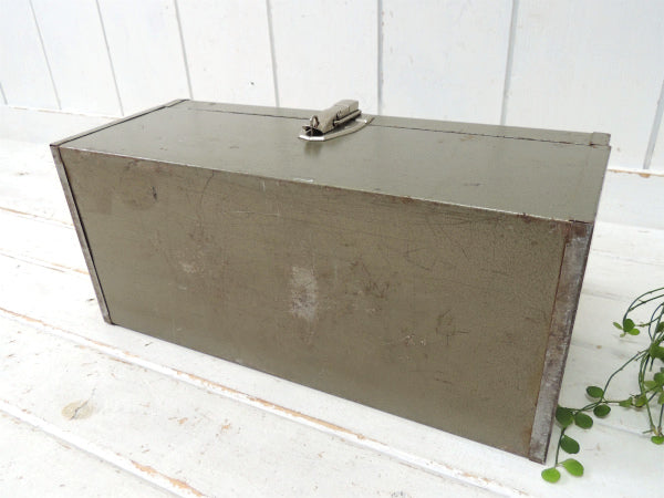 ゴールドトーン・メタル製・2段式・ヴィンテージ・ツールボックス・ツールケース・工具箱・道具箱