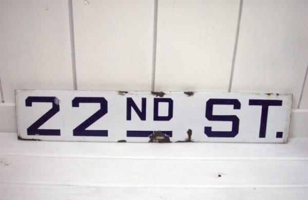22ND　ST.・USA 米国標識・CALIF ヴィンテージ・ホーロー製・ストリートサイン・看板