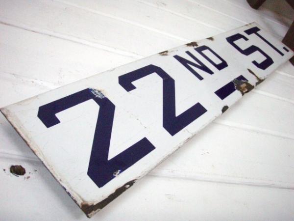 22ND　ST.・USA 米国標識・CALIF ヴィンテージ・ホーロー製・ストリートサイン・看板