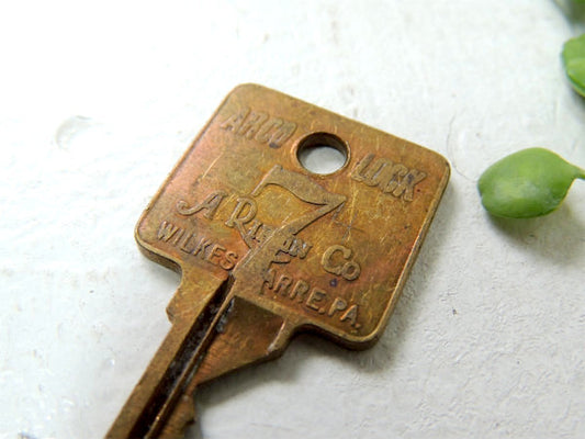 Vintage ARCO LOCK 7 Key・キー・真鍮製・カギ・ビンテージ・鍵・USA