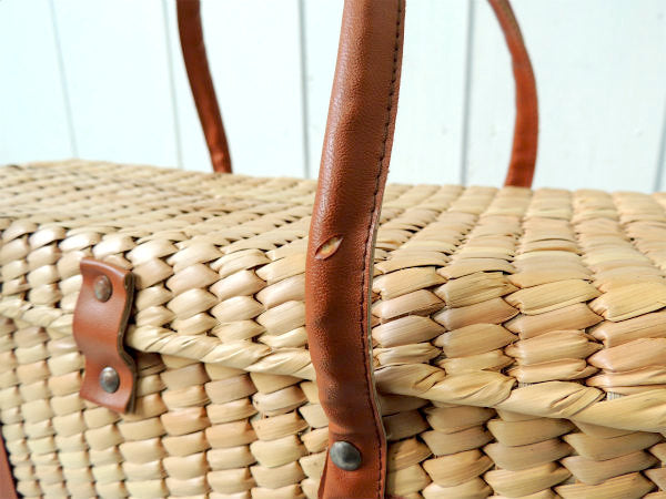 大きなドーム型・スタッズ付き・ヴィンテージ・ストローバッグ・かごバッグ・鞄・バスケット USA