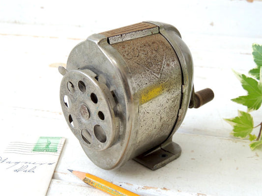 【BOSTON KS】ボストン・工業系・ヴィンテージ・ペンシルシャープナー・鉛筆削り