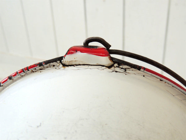 シャビー・白×赤・ハンドル付き・ヴィンテージ・ホーロー鍋・吊り鍋・クッキングポット・ガーデニング