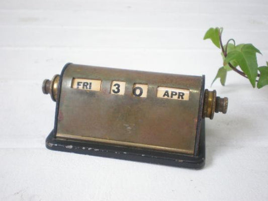 USA 真鍮製・アンティーク・デスクカレンダー