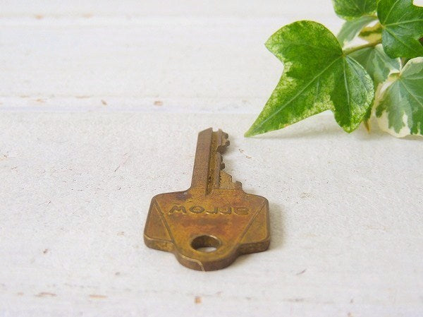 arrow LOCK G43966 ナンバー入り 真鍮製 鍵 ビンテージ キー OLD KEY USA