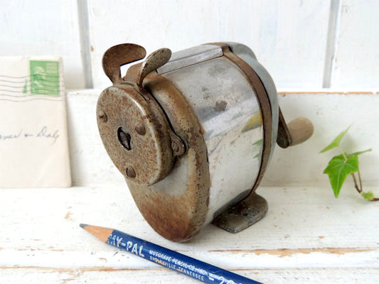 【ウッドハンドル/ボストン】アンティーク・ペンシルシャープナー・鉛筆削り・工業系・USA