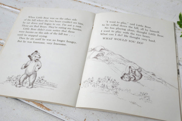 アイネス・ホーガン THE LITTLEST BEAR 子グマの物語 60s ビンテージ 絵本 US