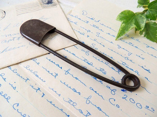 USA!メタル製の大きなアンティーク・ランドリーピン/セーフティーピン/安全ピン